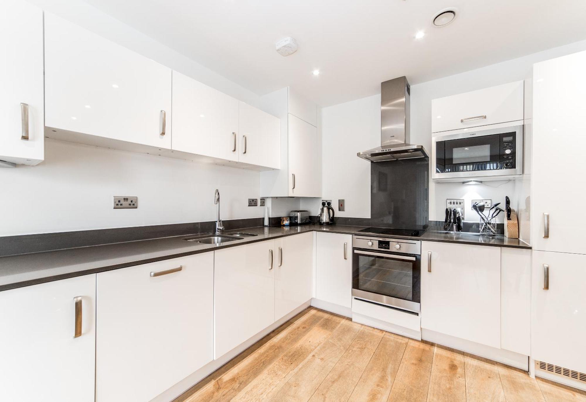 Hybrid Resi Greenwich Near O2 Arena Apartament