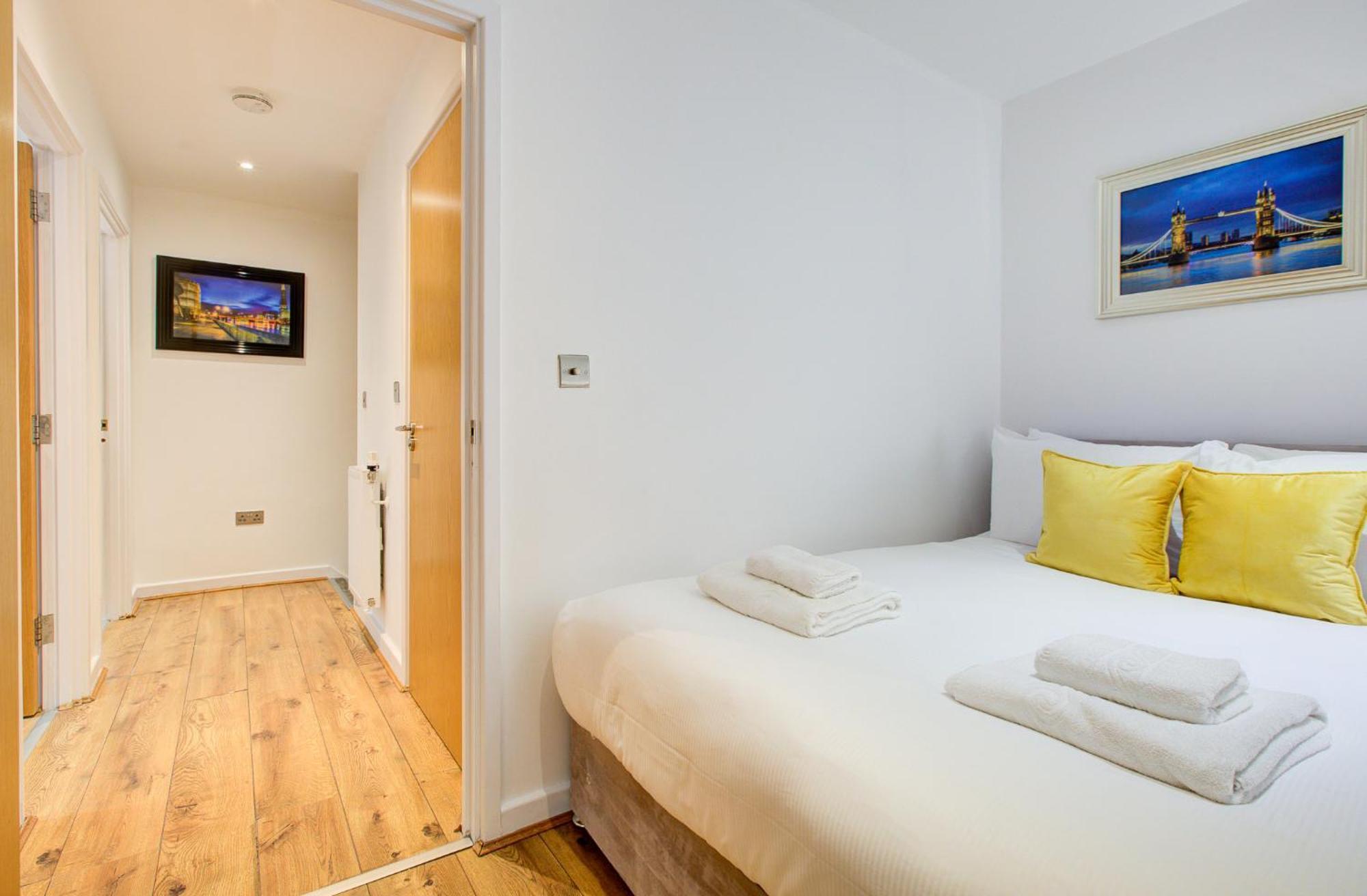 Hybrid Resi Greenwich Near O2 Arena Apartament *