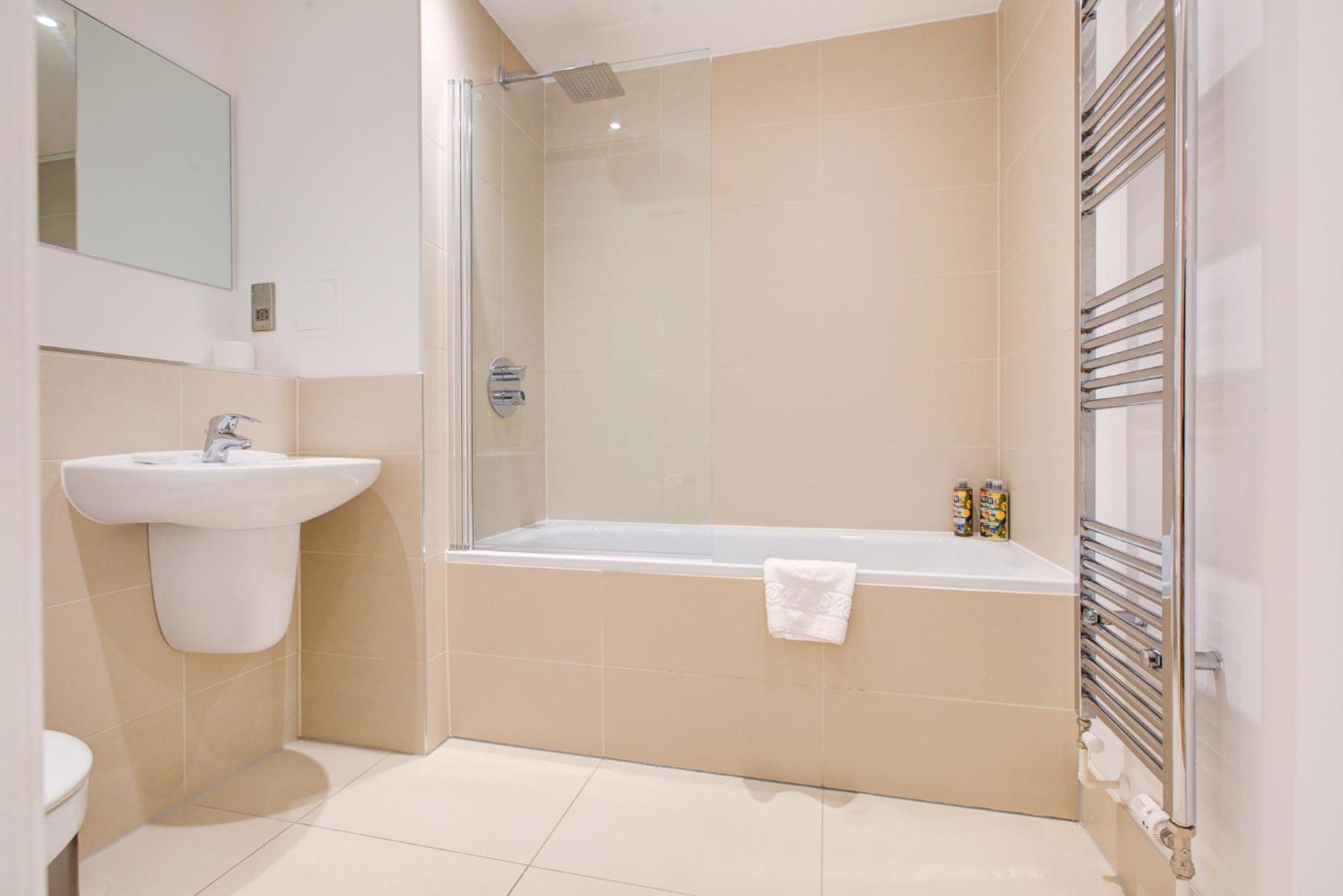 Hybrid Resi Greenwich Near O2 Arena Apartament Londra